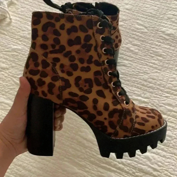 Bamboo boots - Picture 2 of 5